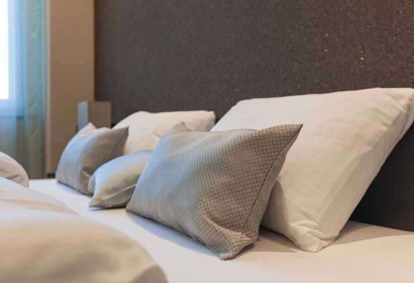 غرفة ديلوكس, Plaza Hotel Winterthur