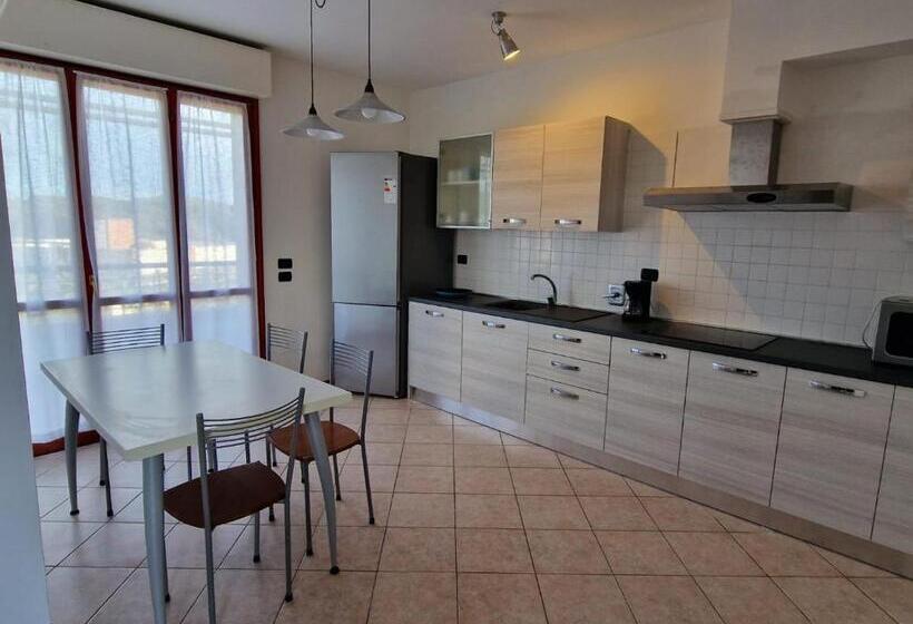 اتاق دوبلکس, Villa La Cavaliera