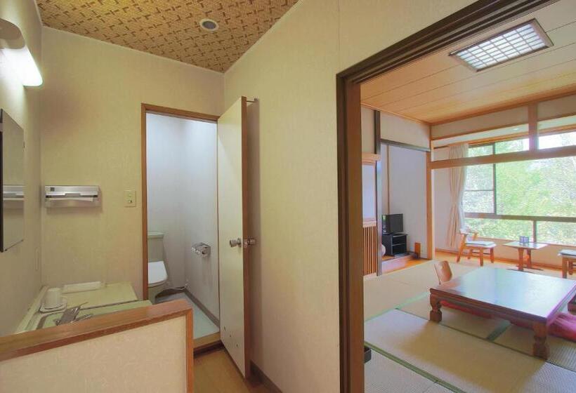 تختخواب در اتاق مشترک, Kounso