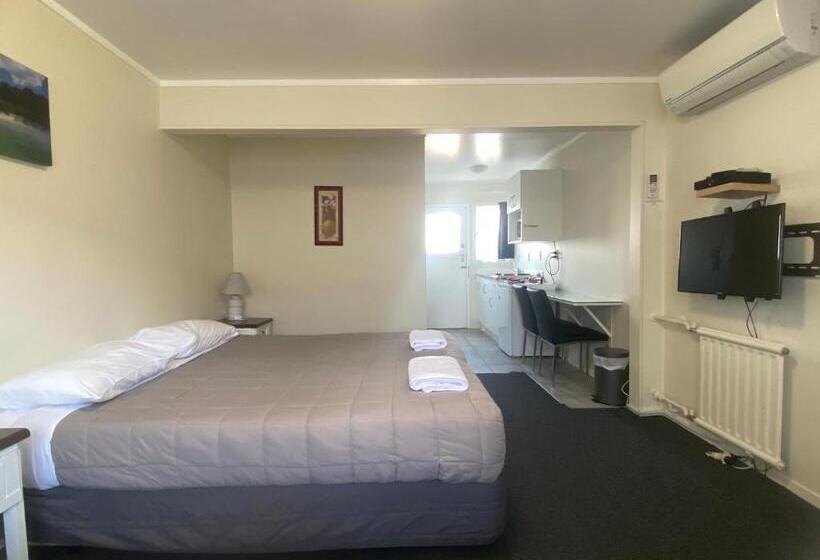 スタンダードスタジオ, Kowhai Motel Rotorua