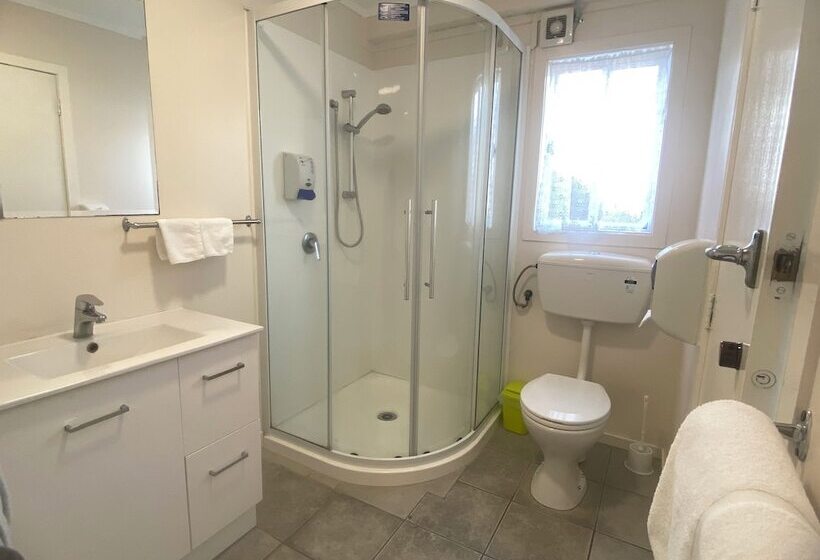 スタンダードスタジオ, Kowhai Motel Rotorua