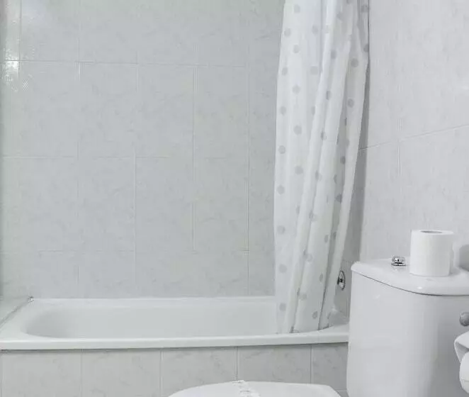 اتاق استاندارد, La Trobada Hotel Sport