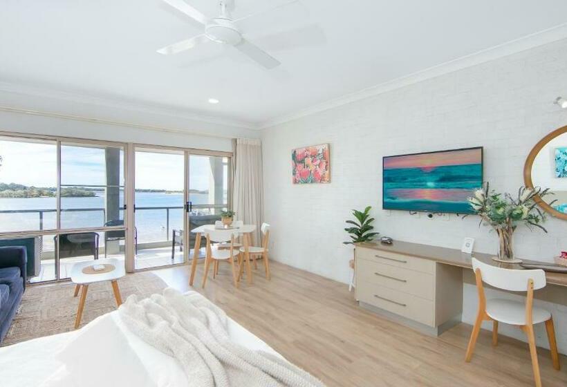 חדר משפתחתי סופריור, Moby Dick Waterfront Resort Motel