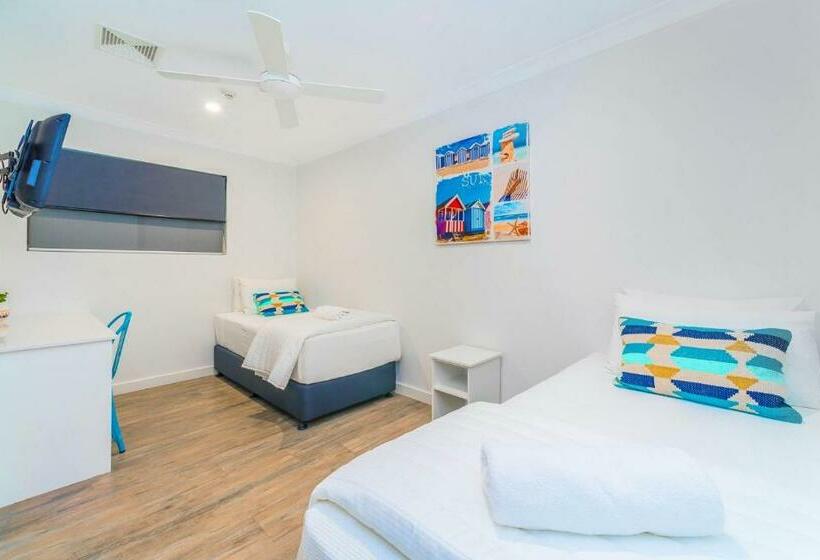 חדר משפתחתי סופריור, Moby Dick Waterfront Resort Motel