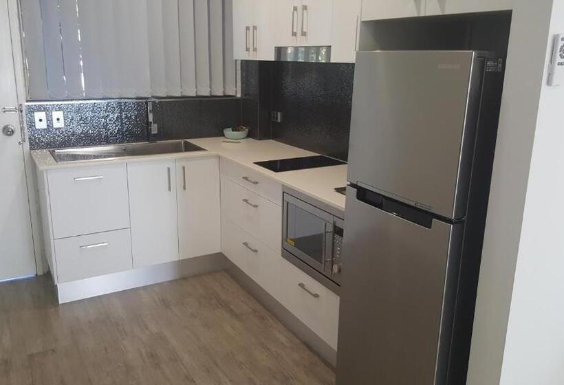 חדר דלוקס עם מרפסת, Moby Dick Waterfront Resort Motel