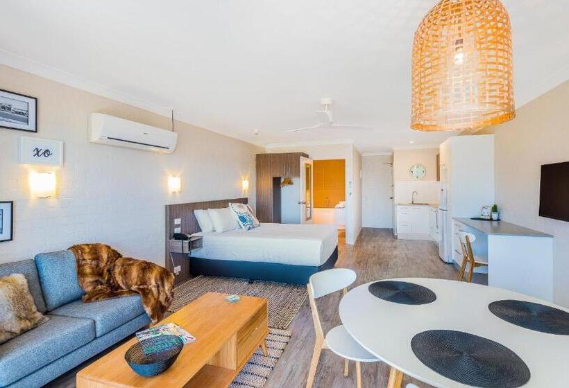 Номер Премиум, Moby Dick Waterfront Resort Motel