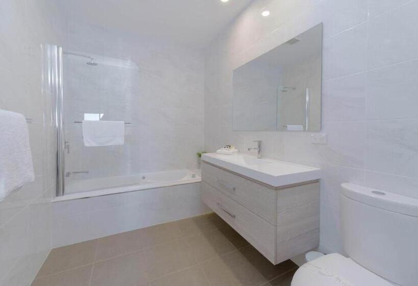 חדר פרמיום, Moby Dick Waterfront Resort Motel