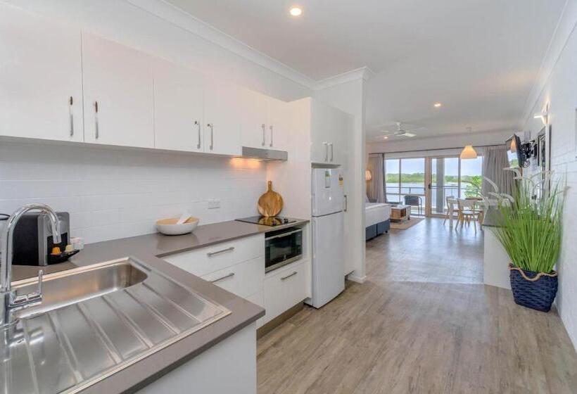 חדר פרמיום, Moby Dick Waterfront Resort Motel