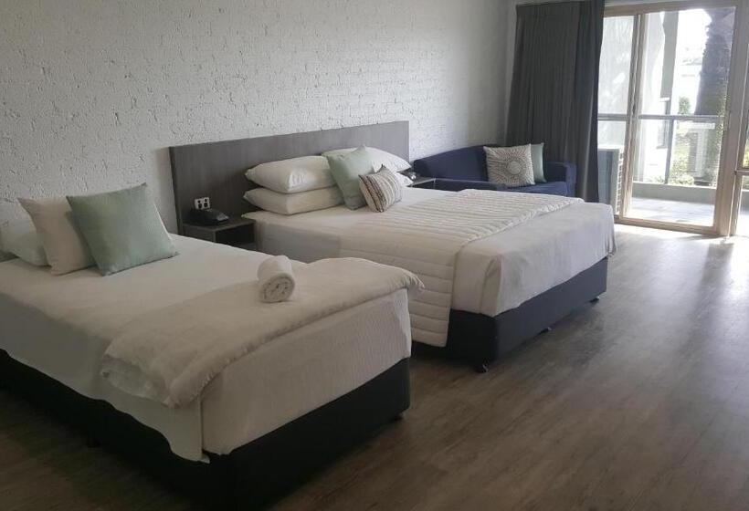 חדר דלוקס, Moby Dick Waterfront Resort Motel