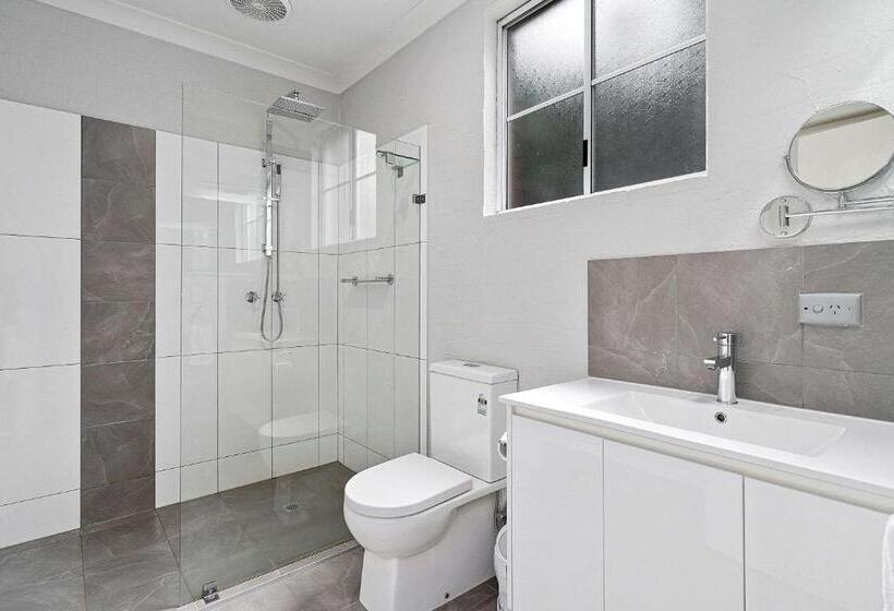 اتاق خانوادگی, Econo Lodge Border Gateway Wodonga