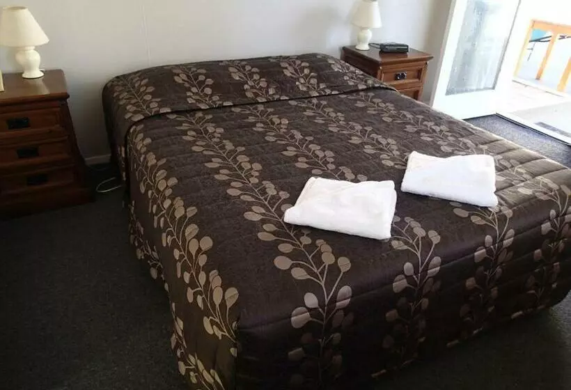 استودیوی استاندارد, Mountain View Motel