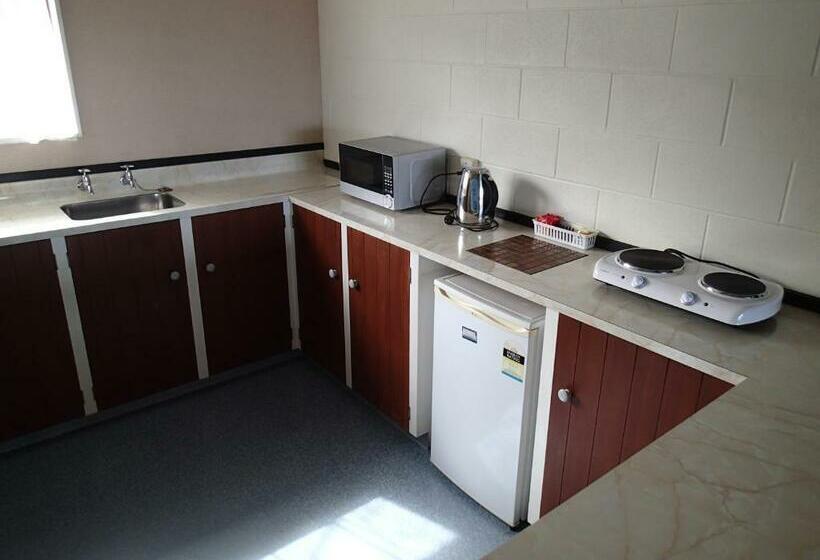 דירת שני חדרים, Mountain View Motel