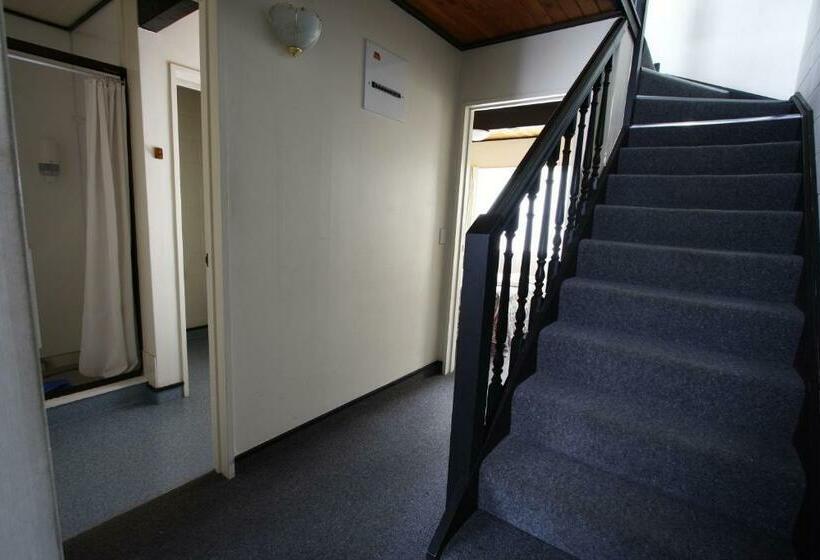 דירת שני חדרים, Mountain View Motel