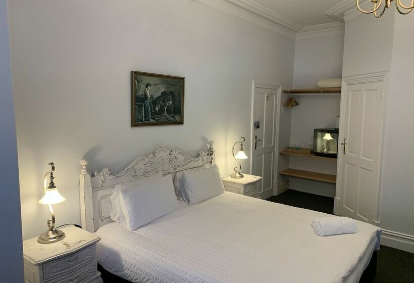 חדר סטנדרט עם מיטת קינג, Arundel S Boutique Accommodation