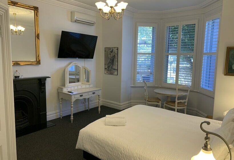 חדר סטנדרט עם מיטת קינג, Arundel S Boutique Accommodation