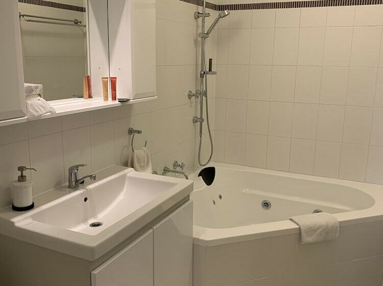 스탠다드 룸 킹사이즈 침대, Arundel S Boutique Accommodation