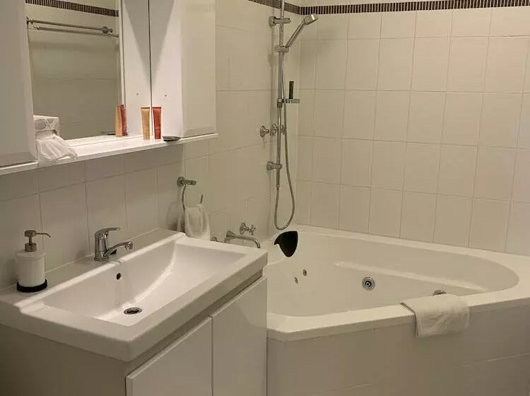 キングサイズベッドのスタンダードルーム, Arundel S Boutique Accommodation