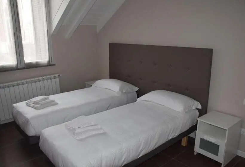 Habitació Superior Quàdruple, B&b Leonardo