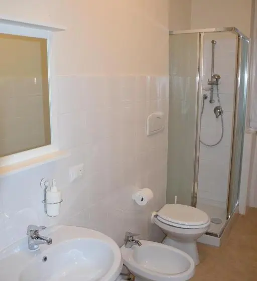 Apartament 1 Dormitori, B&b Leonardo