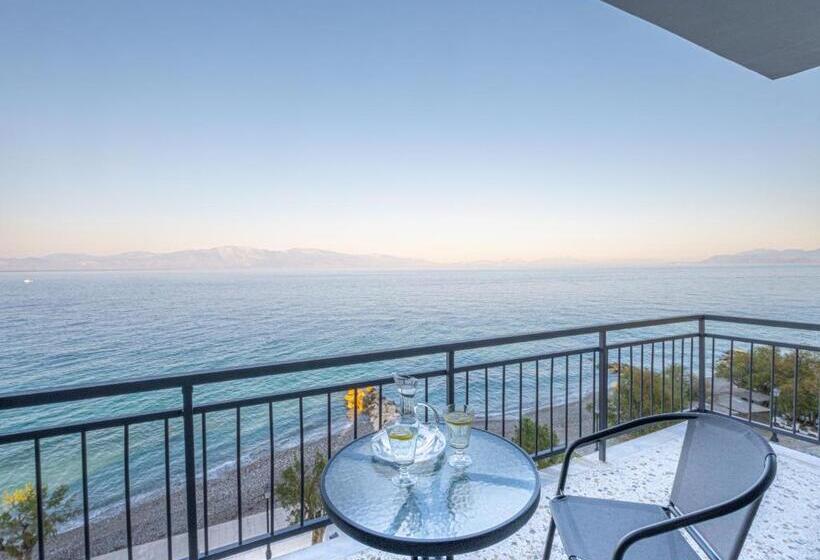 غرفة قياسية مطلّة علي البحر, Riviera