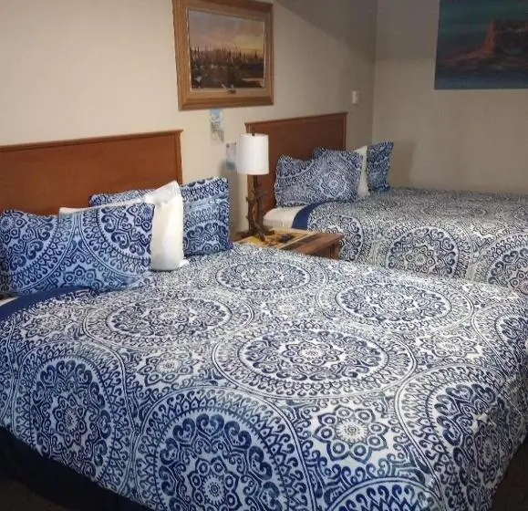 Standard-huone, Going To The Sun Inn & Suites
