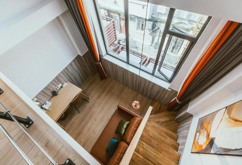 듀플렉스 스위트, Shanghai Fish Inn People Square