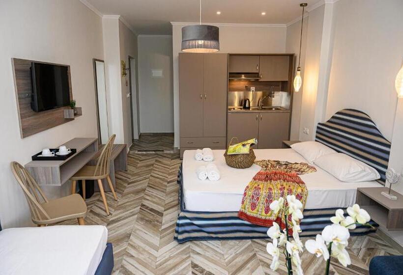 غرفة عائلية, Parthenon Art Executive Wing