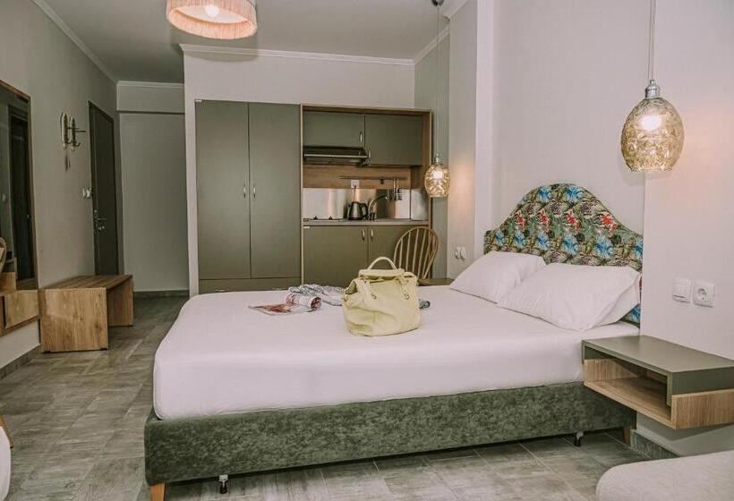 غرفة عائلية, Parthenon Art Executive Wing