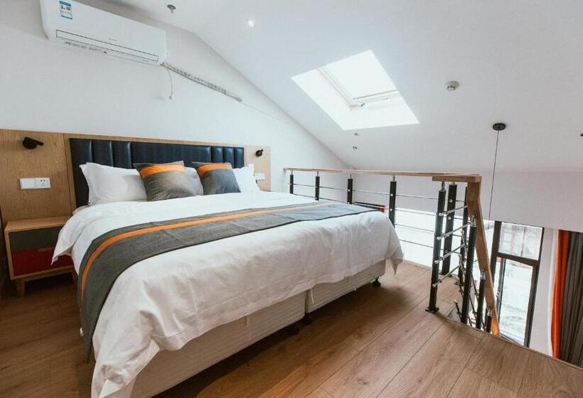 듀플렉스 스위트, Shanghai Fish Inn People Square