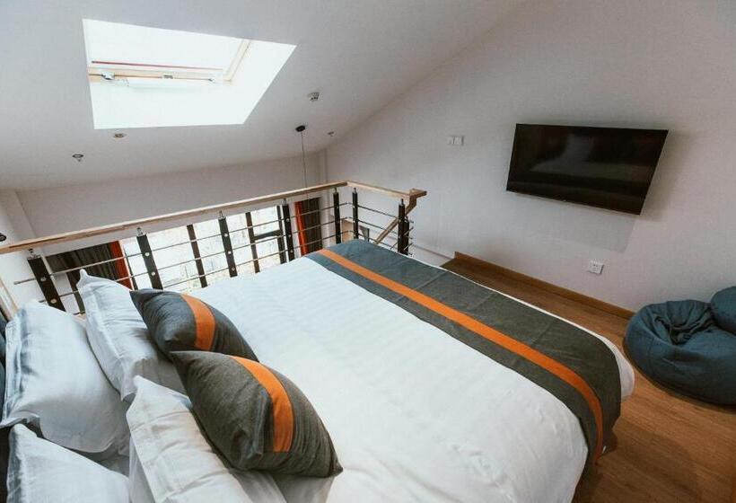 듀플렉스 스위트, Shanghai Fish Inn People Square