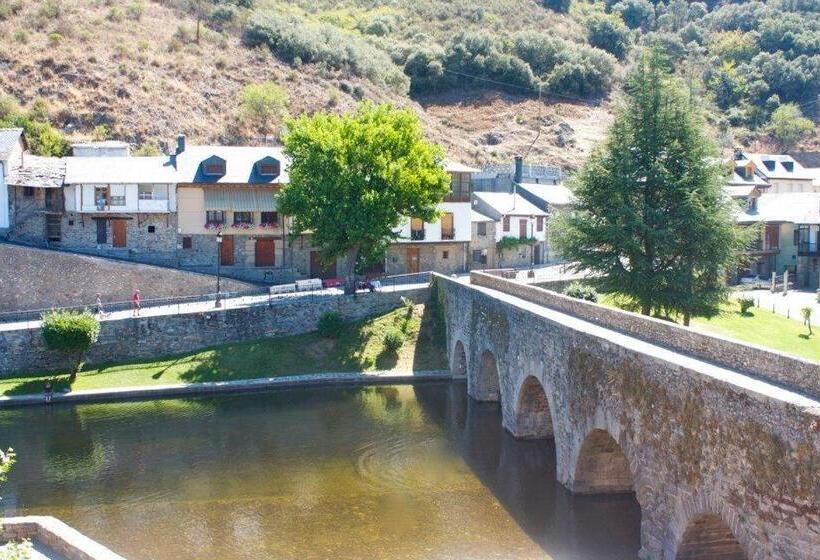 סוויטה, Hostal El Palacio