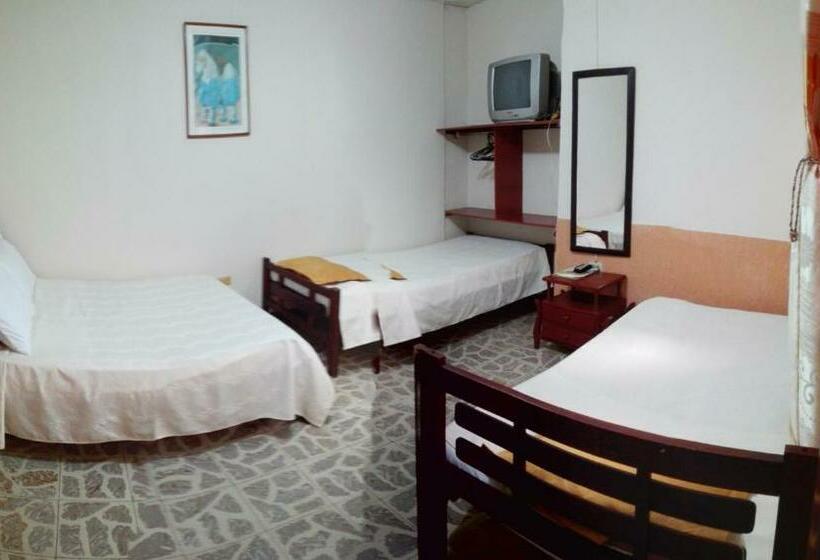 اتاق استاندارد سه نفره, Alcayata Popayan