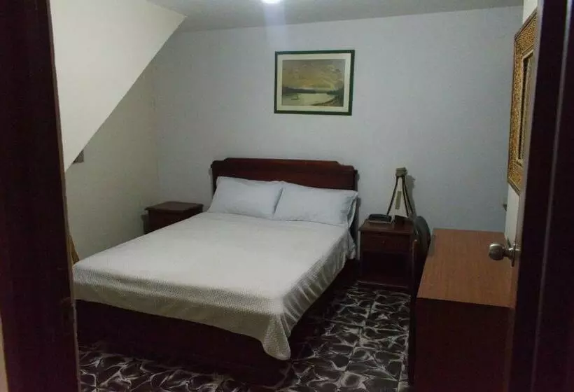 スタンダードルーム, Alcayata Popayan