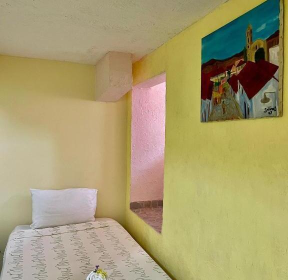 スタンダード４人部屋, Bigu