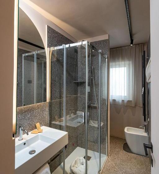 Номер Стандарт Индивидуальный, Elide Design