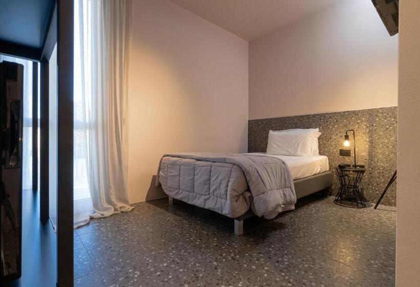 Номер Стандарт Индивидуальный, Elide Design