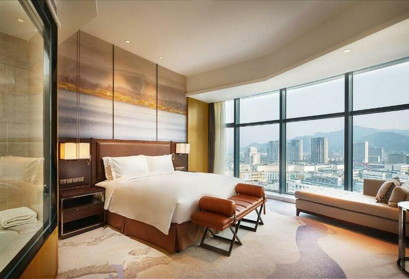 行政套房, Doubletree By Hilton Ningbo Beilun
