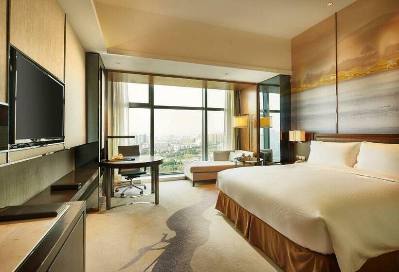豪华园景房, Doubletree By Hilton Ningbo Beilun