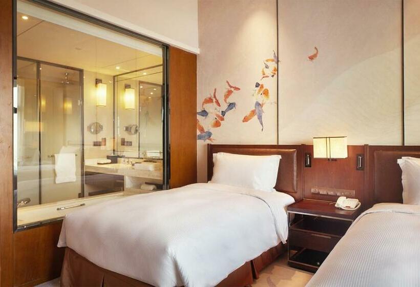 Номер Deluxe, Doubletree By Hilton Ningbo Beilun