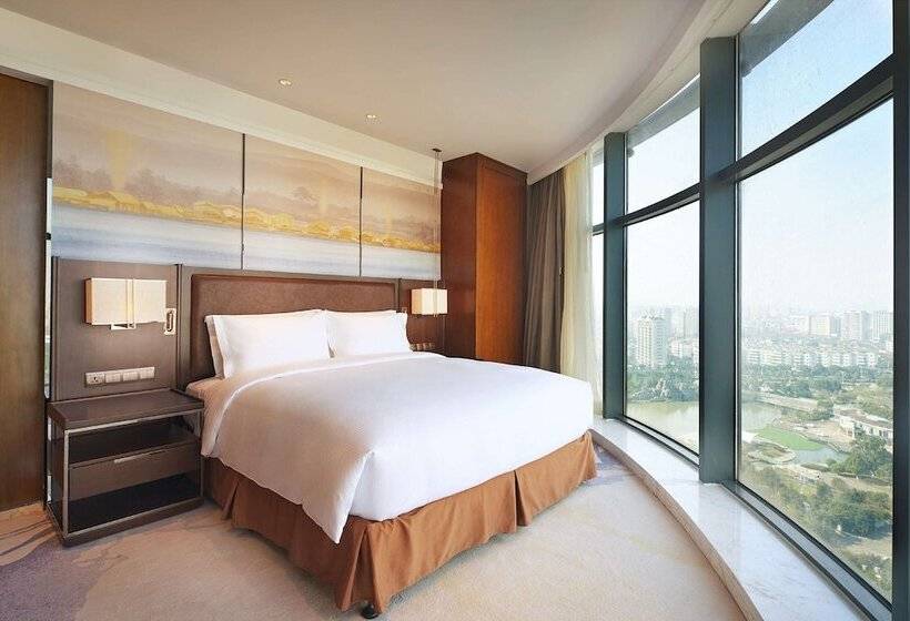 Номер Премиум, Doubletree By Hilton Ningbo Beilun