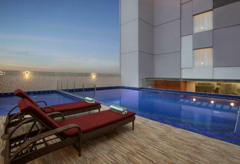 Номер Superior, Ibis Styles Makassar Sam Ratulangi