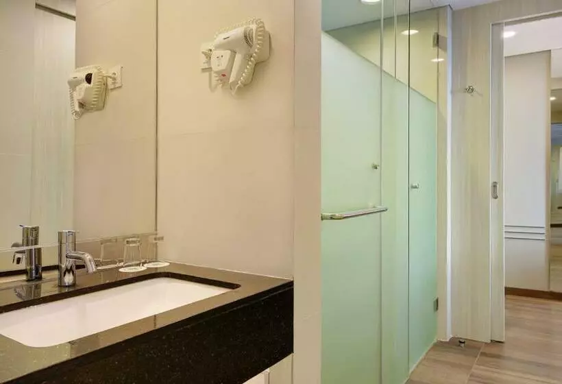 スーペリアールーム, Ibis Styles Makassar Sam Ratulangi