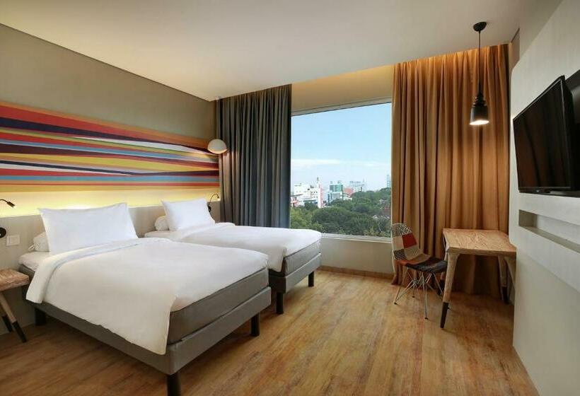 Номер Superior, Ibis Styles Makassar Sam Ratulangi