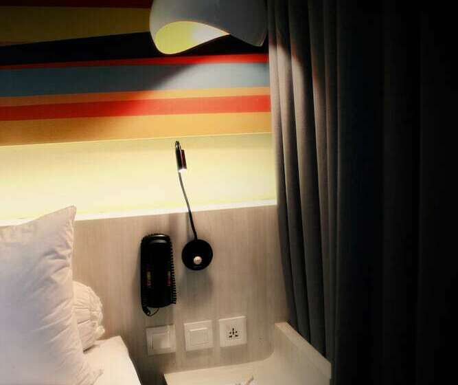 Номер Superior, Ibis Styles Makassar Sam Ratulangi