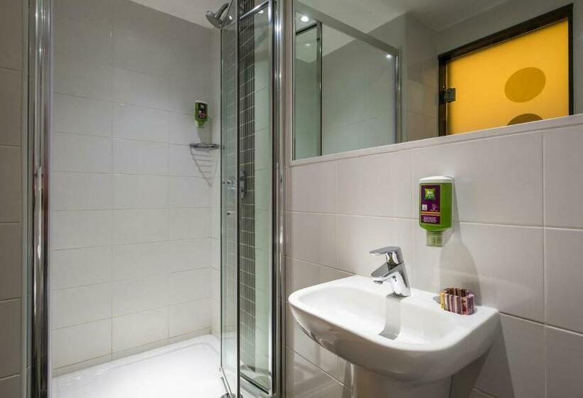 スタンダードルーム, Ibis Styles Nairobi Westlands