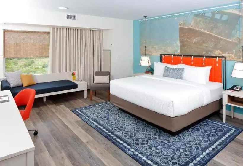 キングサイズベッドのスイートルーム, Indigo Orange Beach   Gulf Shores, An Ihg
