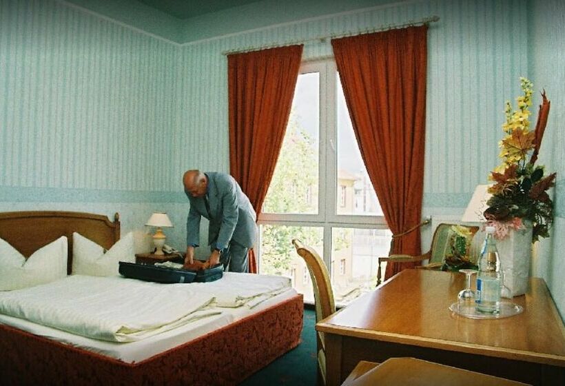 غرفة قياسية, Kurpark