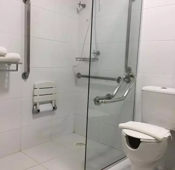 スタンダードスタジオ, Palace Santarem Brasil