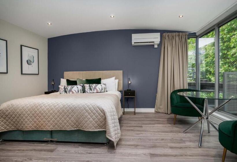 バルコニー付きスタンダードステューディオ, The Regent Apart