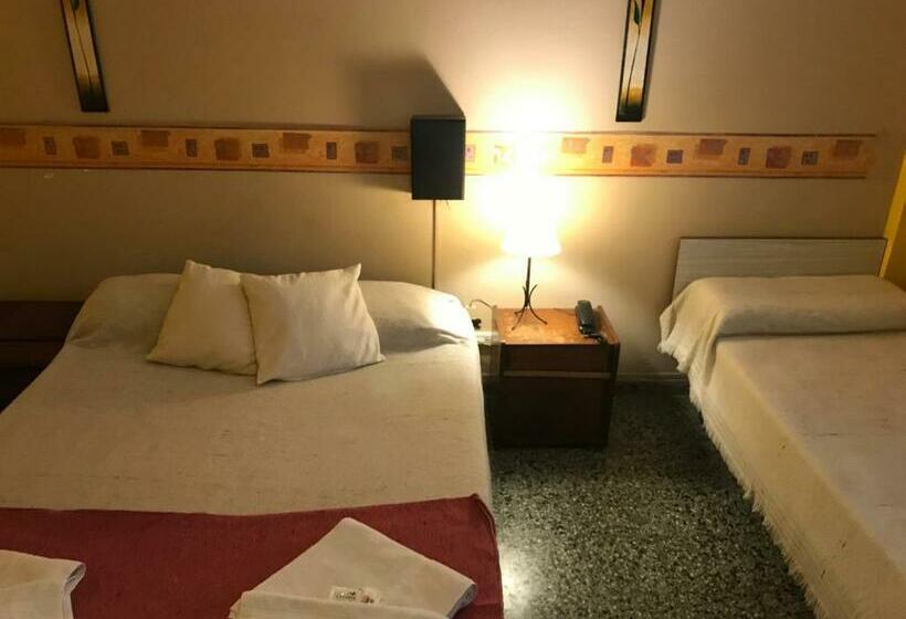 패밀리 룸, Resi San Bernardo